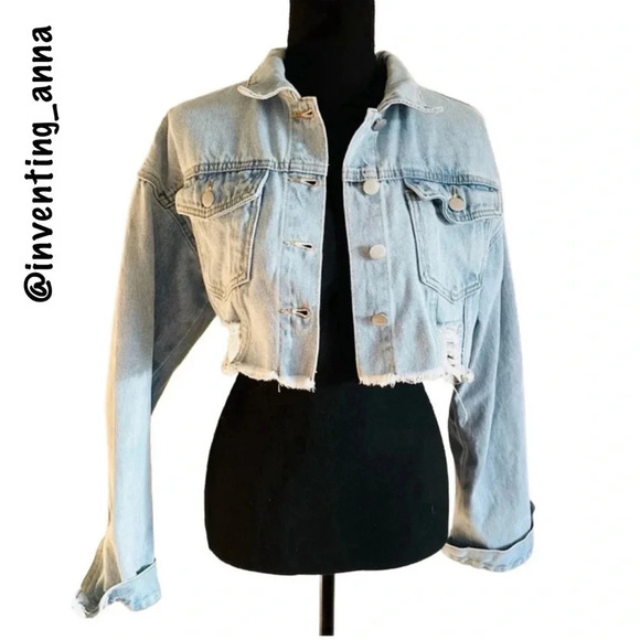 SHEIN ~ Women’s light wash cropped frayed jean jacket size M - Picture 4 of 5